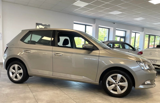 Skoda Fabia cena 39900 przebieg: 175680, rok produkcji 2016 z Suwałki małe 277